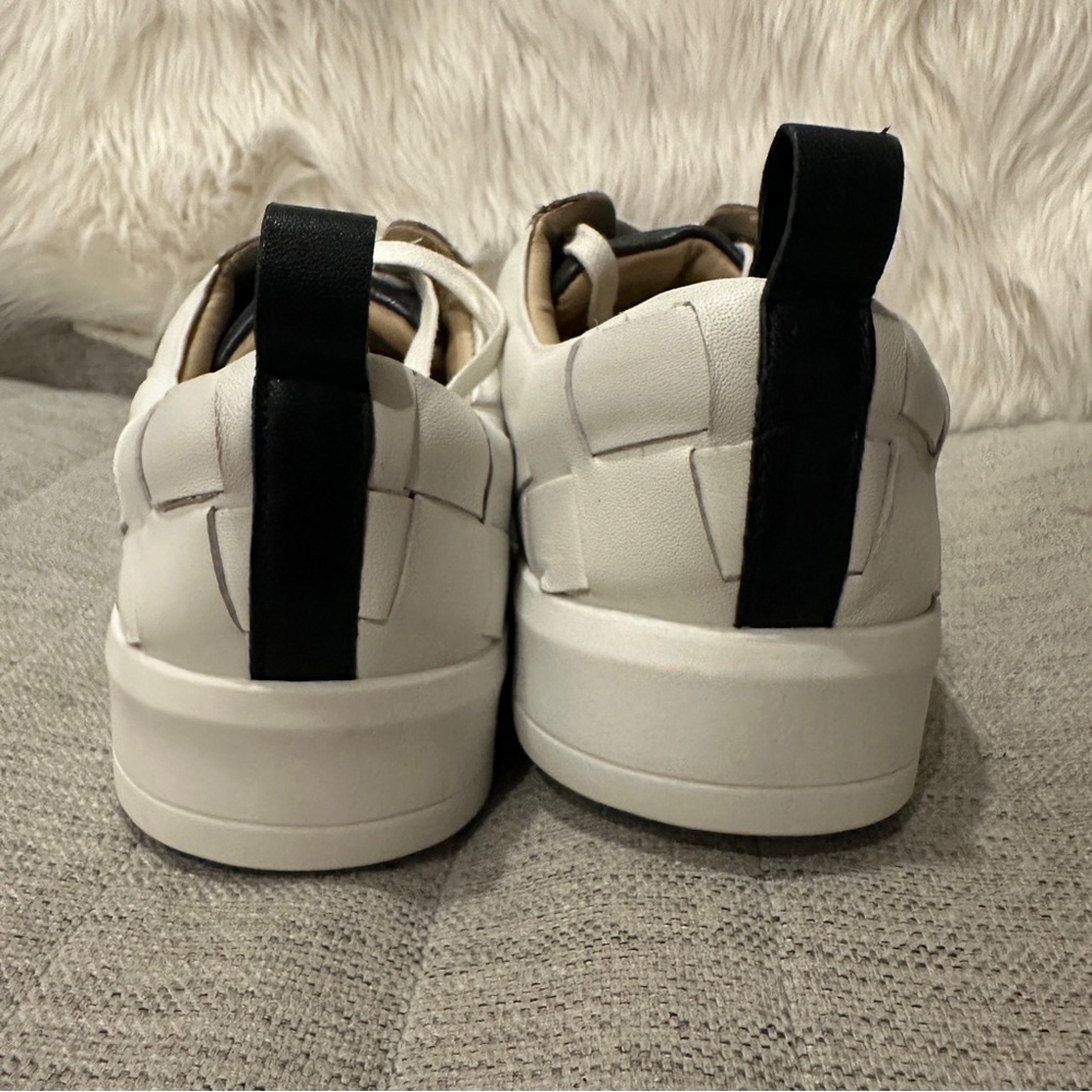 Diba True Juliana 7.5 Sneaker - Never Worn - Picture 5 of 6